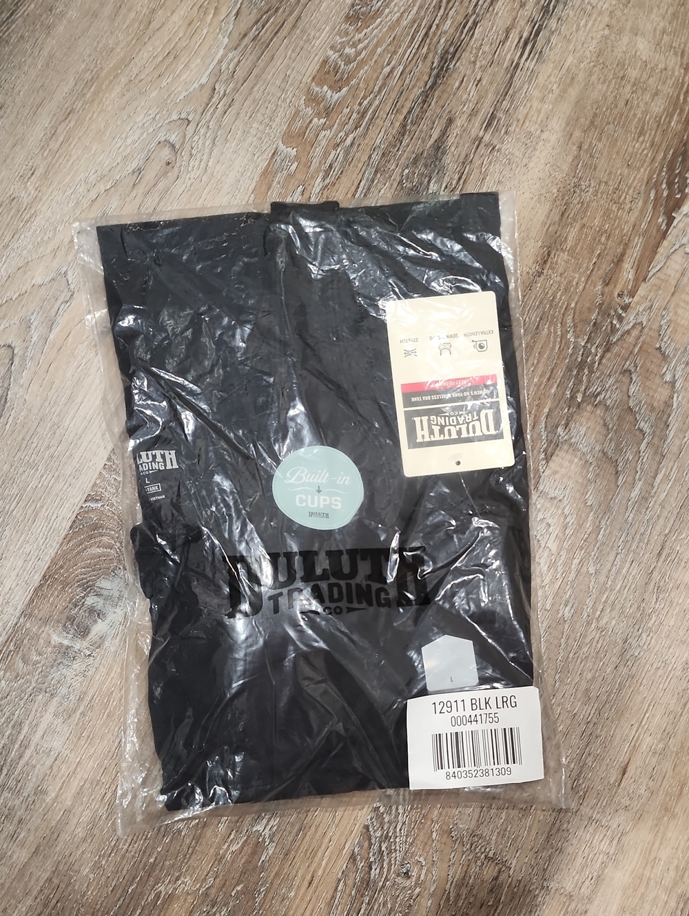 NWT DULUTH NO-YANK WIRELESS BRA TANK